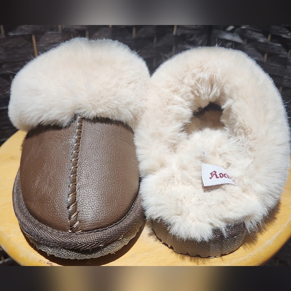 🌟2/40⭐️ Rockwell fuzzy clog style slippers